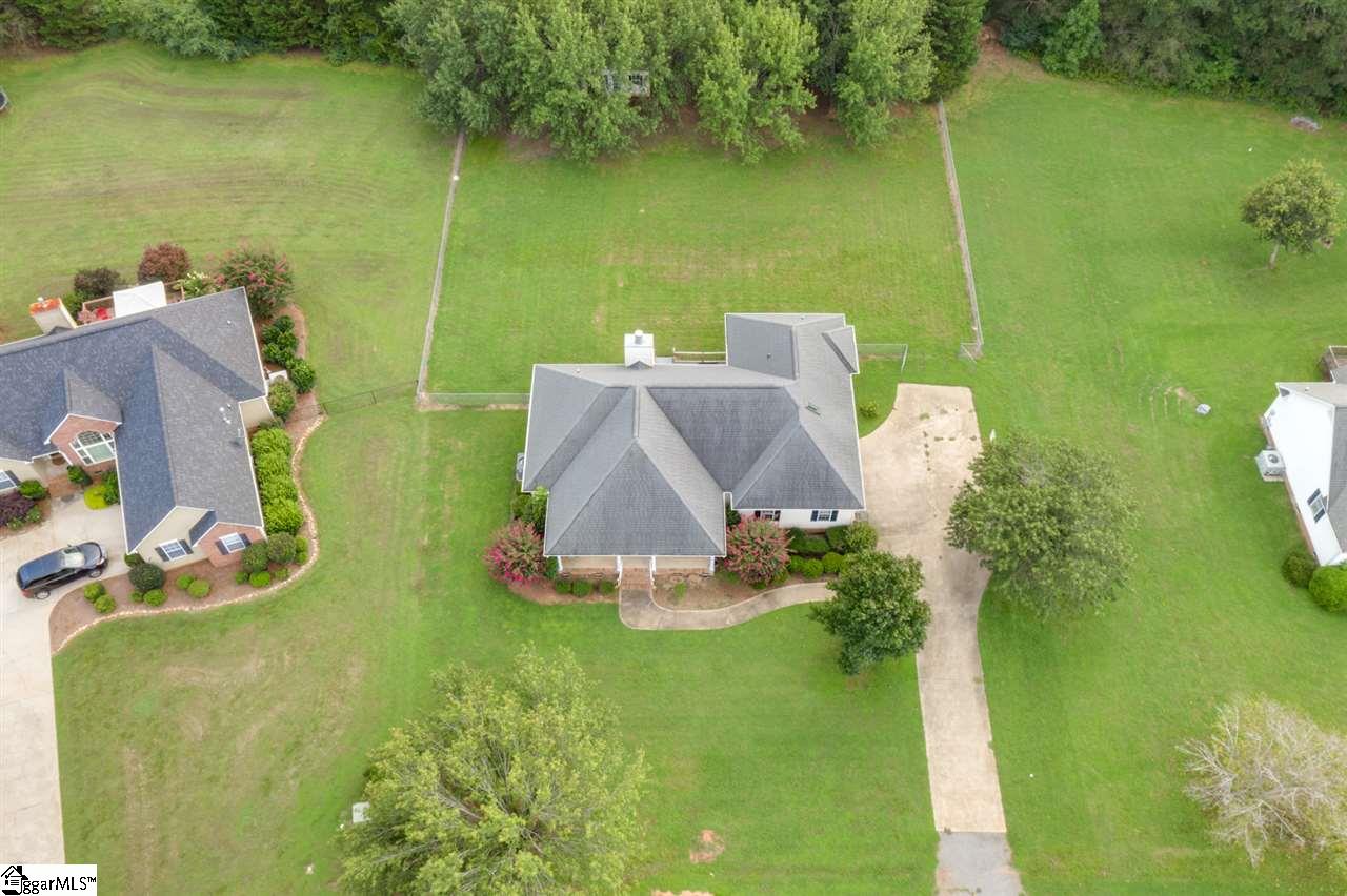 320 Smithfield Drive Anderson, SC 29621 - Photo 19 of 25 Gallery Image 19