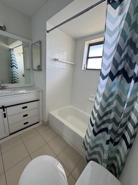 13404 Southwest 62nd Street, Unit 101L Miami, FL 33183 - Photo 38 of 46 a bathroom with a sink a bathtub and shower