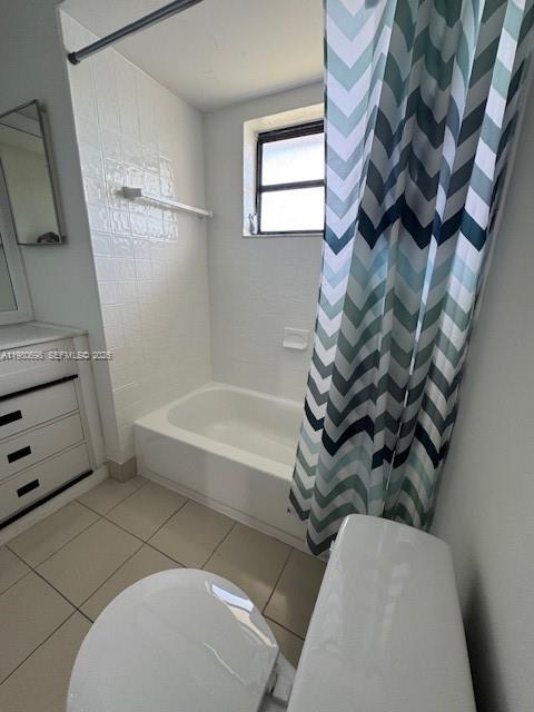 13404 Southwest 62nd Street, Unit 101L Miami, FL 33183 - Photo 39 of 46 a bathroom with a bathtub and shower