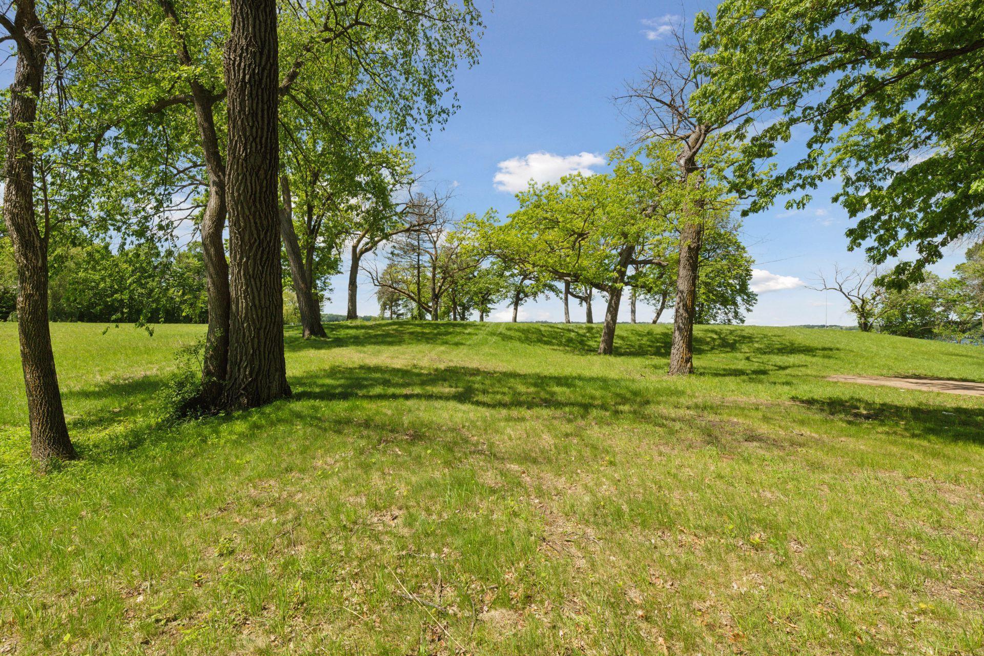 555 Bushaway Road Wayzata, MN 55391 - Photo 5 of 7