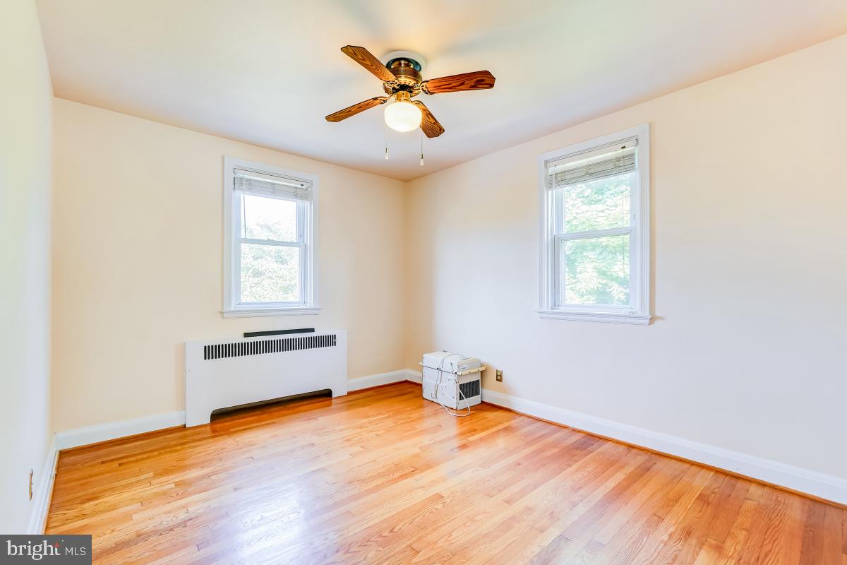 438 Overbrook Road Catonsville, MD 21228 - Photo 18 of 32