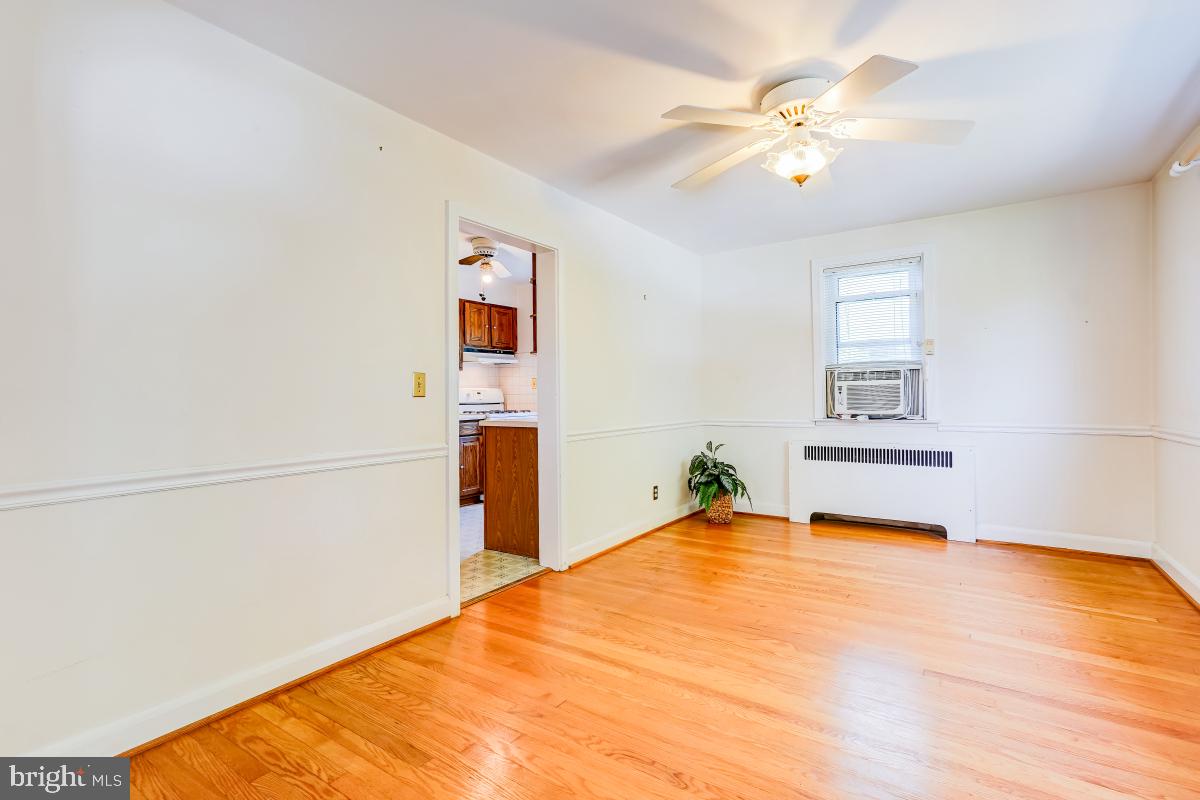 438 Overbrook Road Catonsville, MD 21228 - Photo 8 of 32 Dining Room