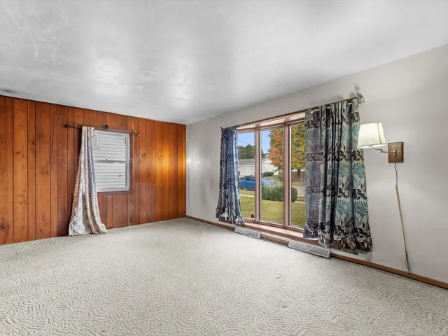 $260,000 | 2118 South 14th Street, Manitowoc, WI 54220