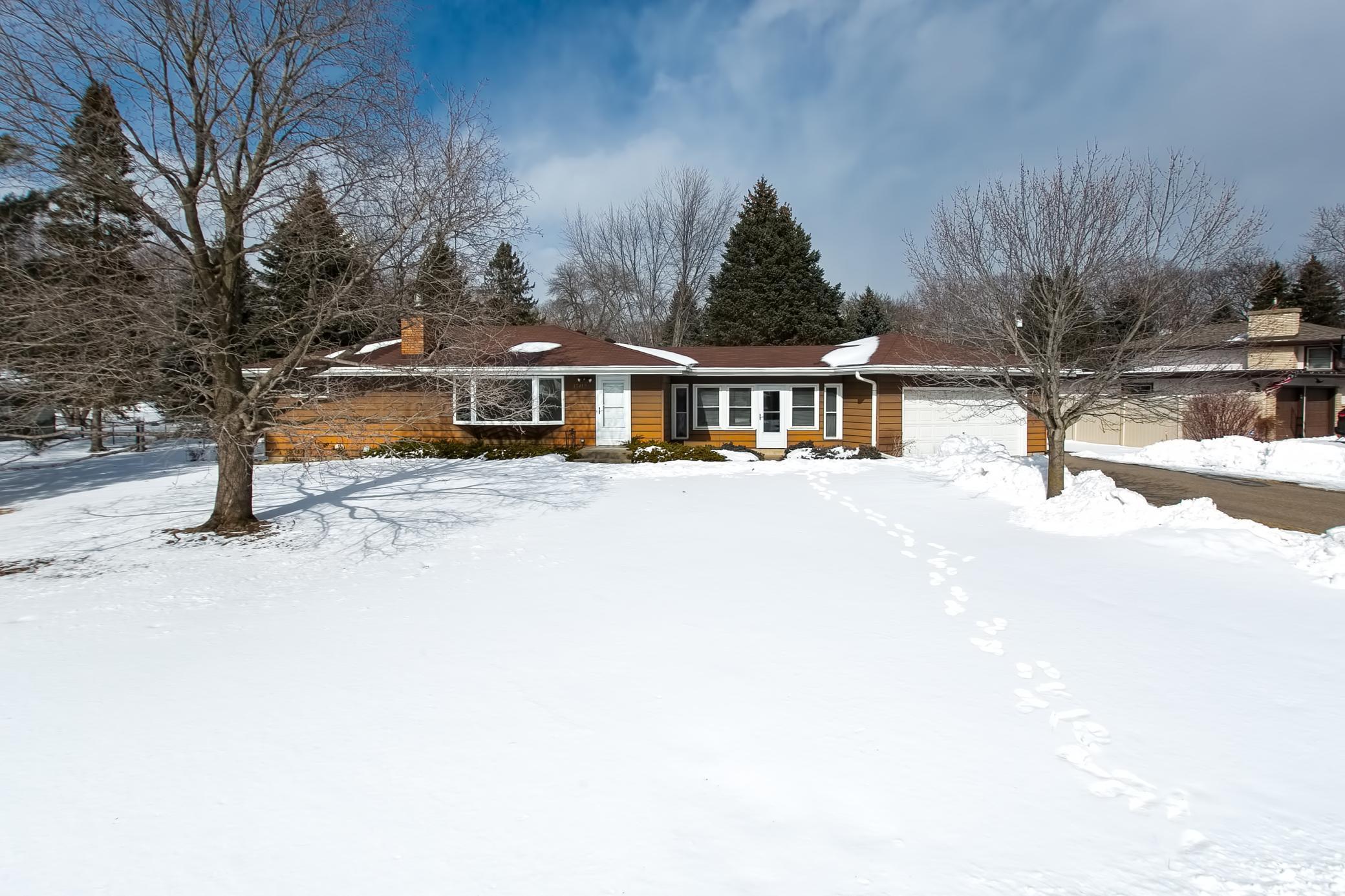 13412 Windyhill Road Minnetonka, MN 55305 - Photo 1 of 34 Gallery Image 1