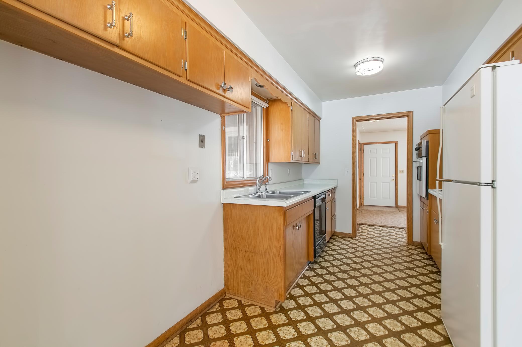 13412 Windyhill Road Minnetonka, MN 55305 - Photo 13 of 34 Gallery Image 13