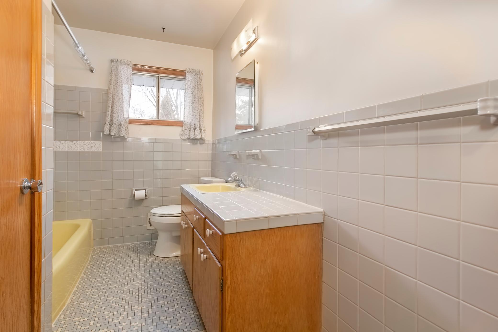 13412 Windyhill Road Minnetonka, MN 55305 - Photo 18 of 34 Gallery Image 18