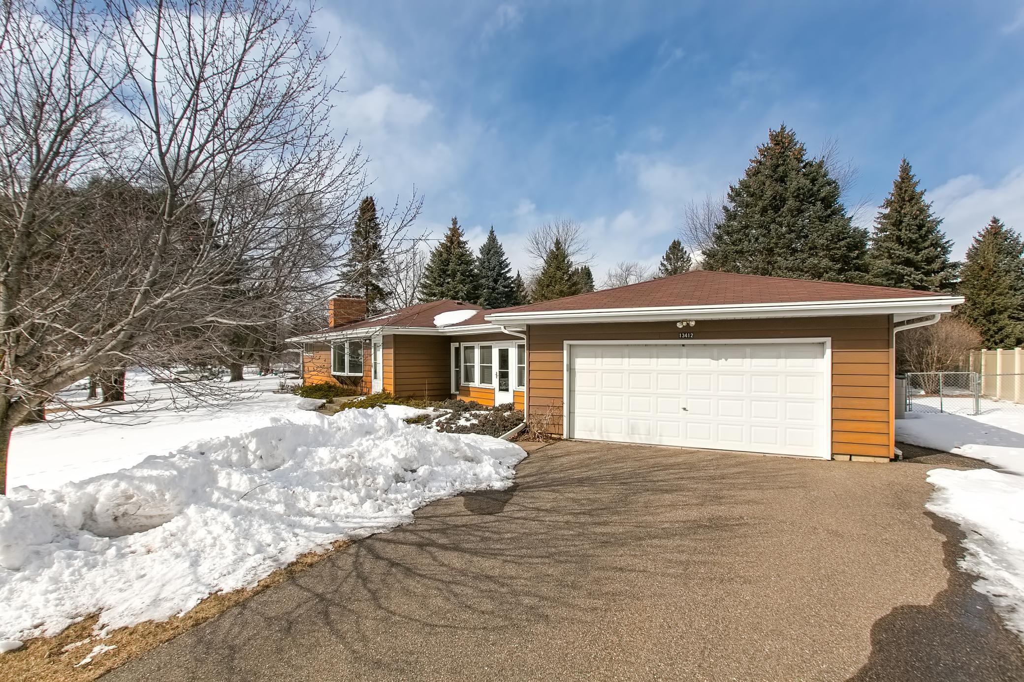 13412 Windyhill Road Minnetonka, MN 55305 - Photo 2 of 34 Gallery Image 2