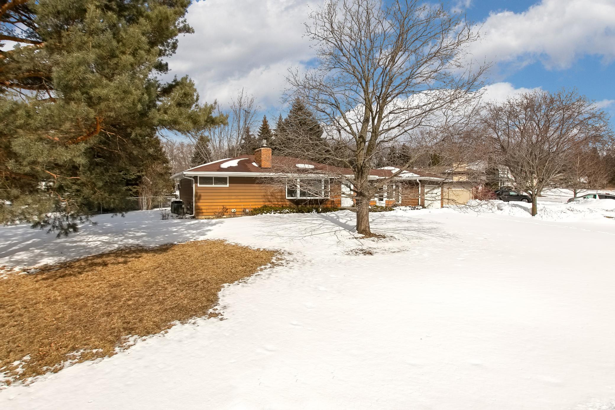 13412 Windyhill Road Minnetonka, MN 55305 - Photo 34 of 34 Gallery Image 34