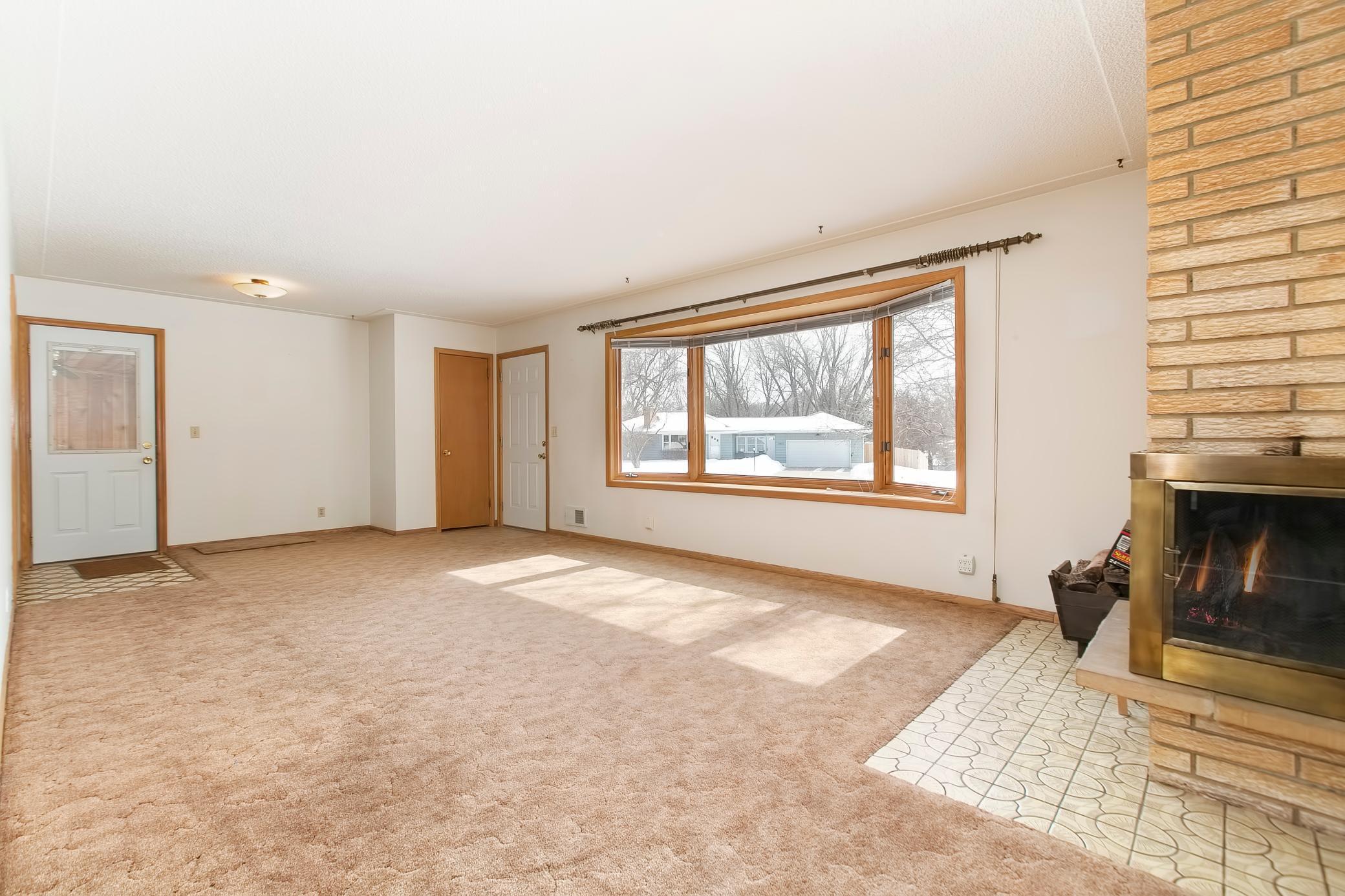 13412 Windyhill Road Minnetonka, MN 55305 - Photo 6 of 34 Gallery Image 6