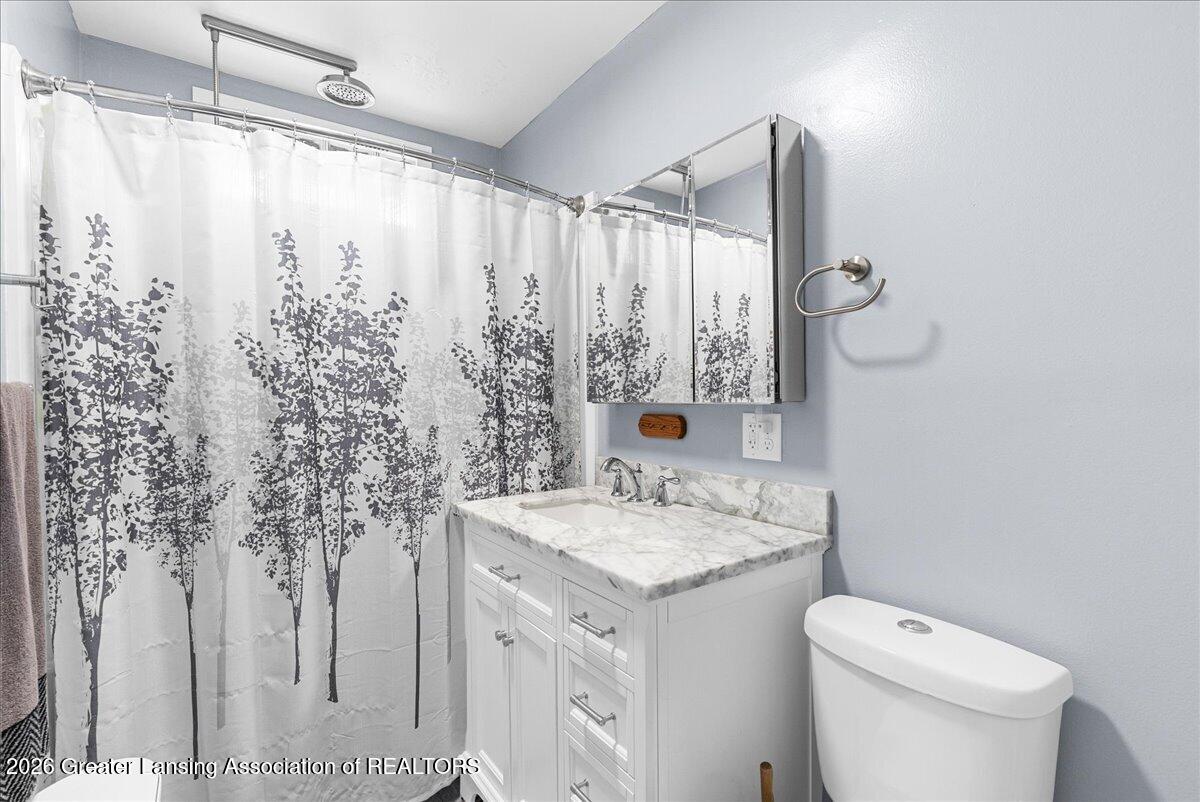 3607 Pleasant Grove Road Lansing, MI 48910 - Photo 19 of 38 21-Media Jett - 33