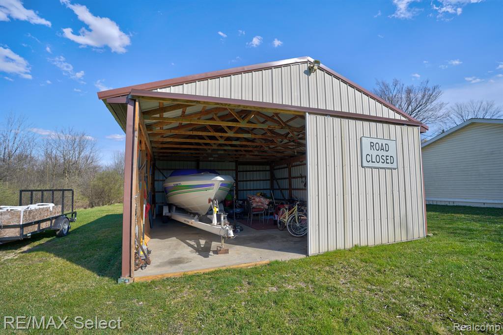 3509 South Genesee Road Burton, MI 48519 - Photo 26 of 32