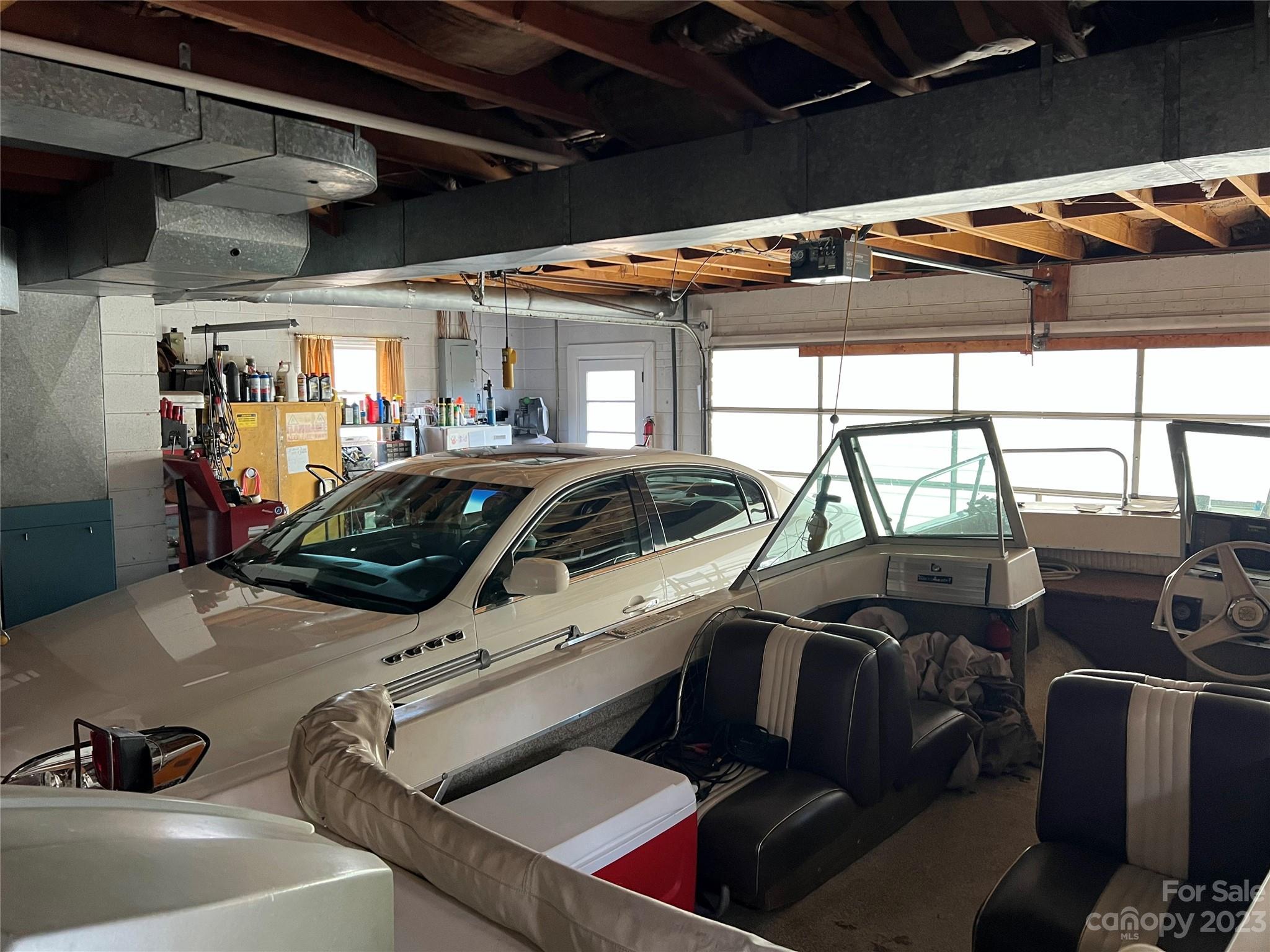 682 Summers Road Valdese, NC 28690 - Photo 39 of 45 a view of gym with equipment