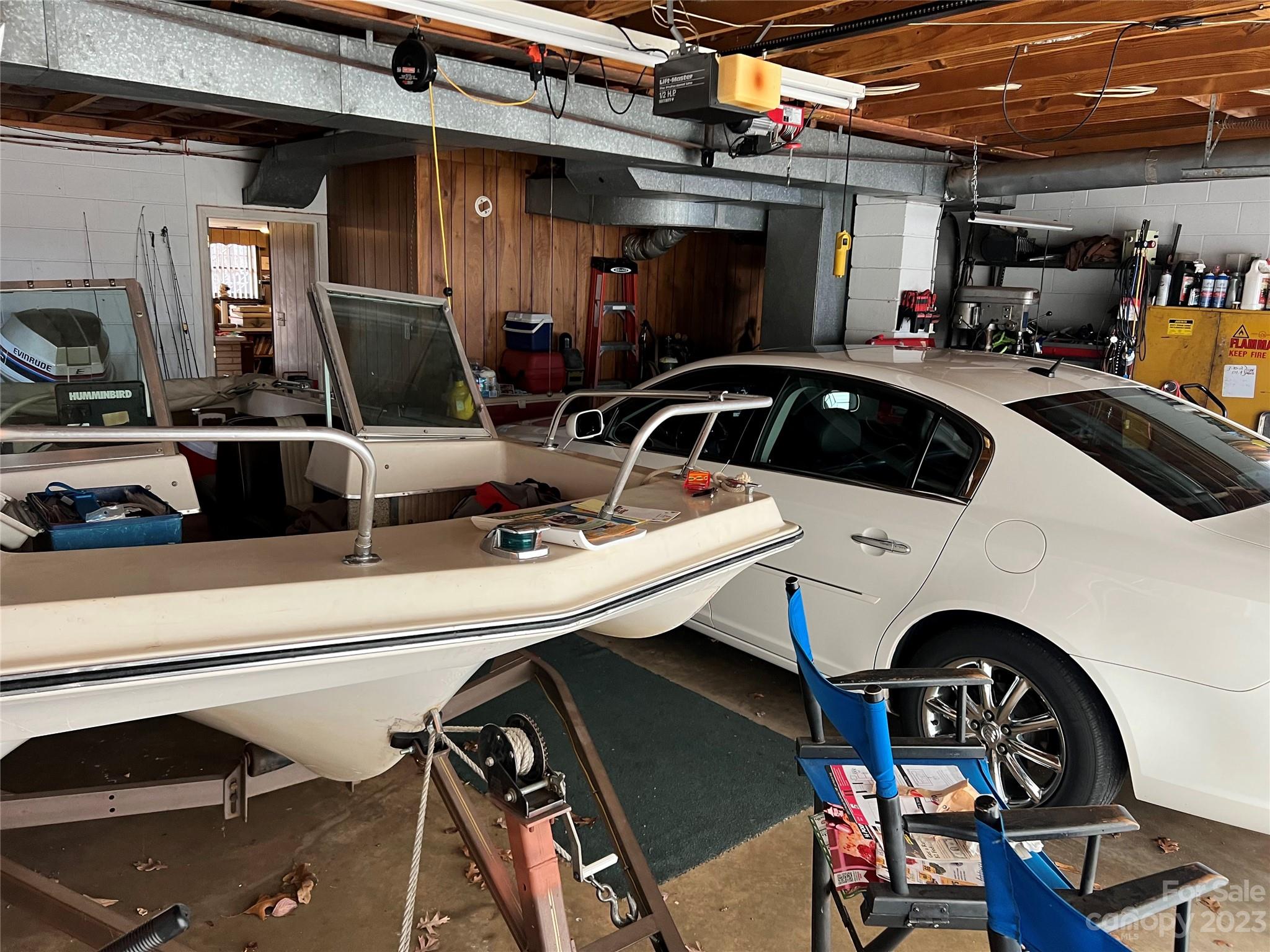 682 Summers Road Valdese, NC 28690 - Photo 40 of 45 a view of a patio with table and chairs