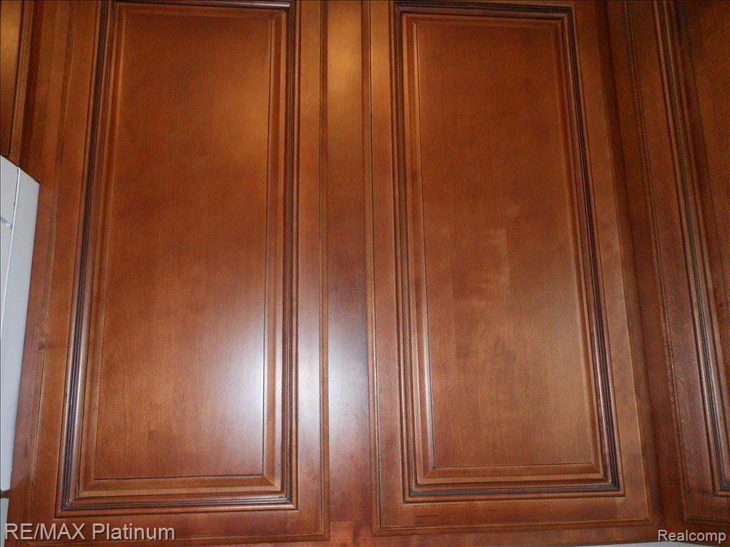 3463 North Fleming Road Fowlerville, MI 48836 - Photo 6 of 19 REAL NICE KITCHEN CABINETS