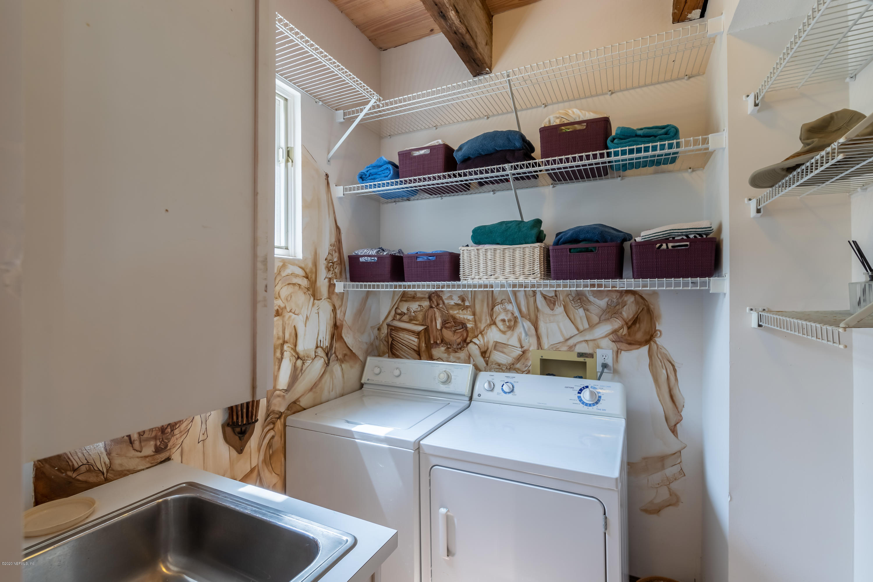 2375 Seminole Road Atlantic Beach, FL 32233 - Photo 14 of 58 Laundry