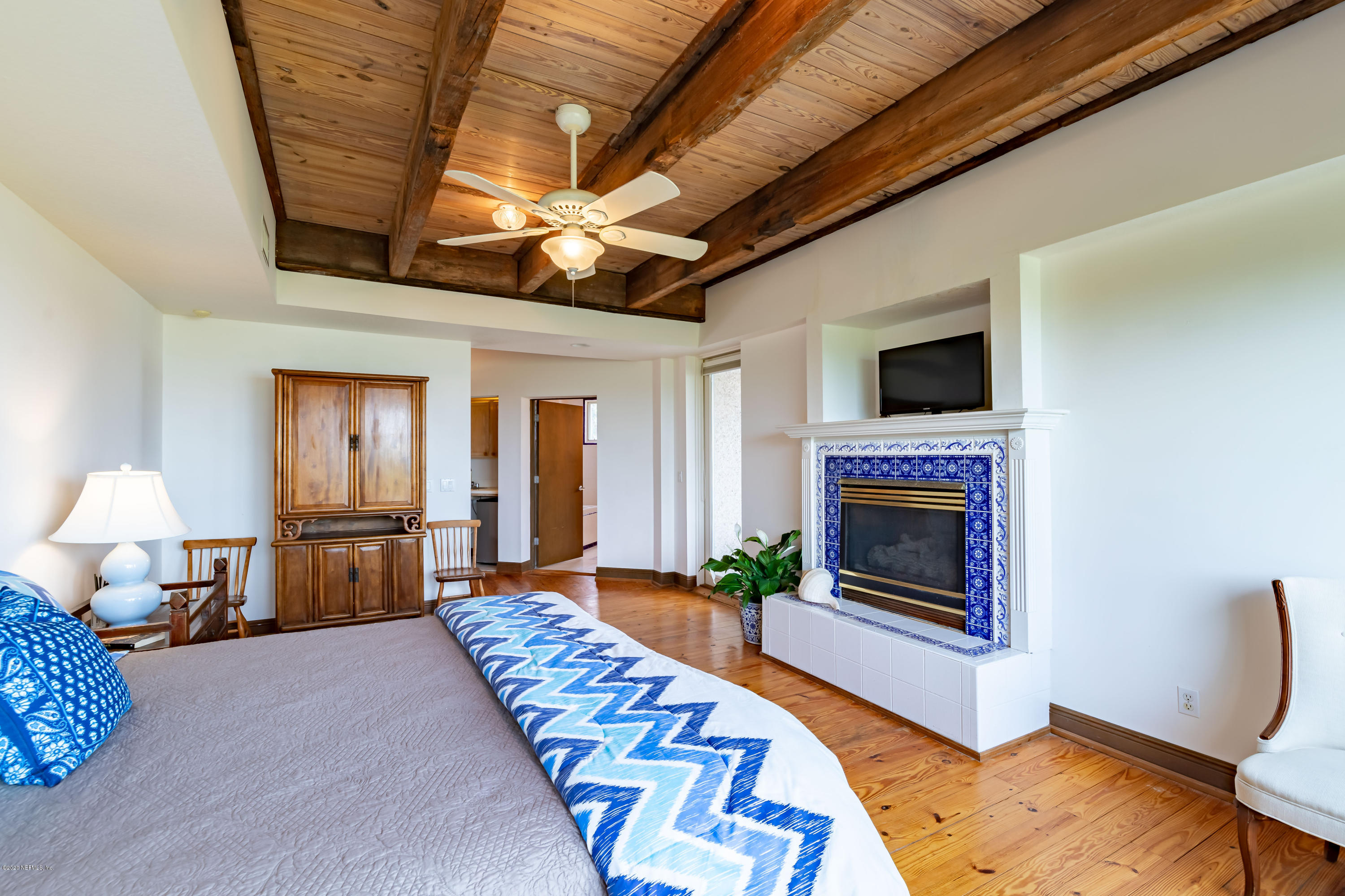2375 Seminole Road Atlantic Beach, FL 32233 - Photo 45 of 58 Owner's Suite