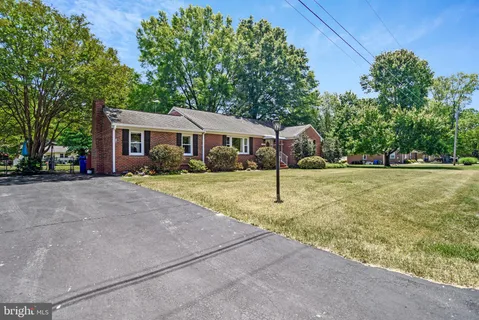 $399,900 | 12815 Thompson Drive, Waldorf, MD 20602