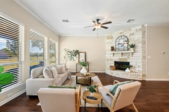 $890,000 | 129 Camp Verde Drive, Georgetown, TX 78633