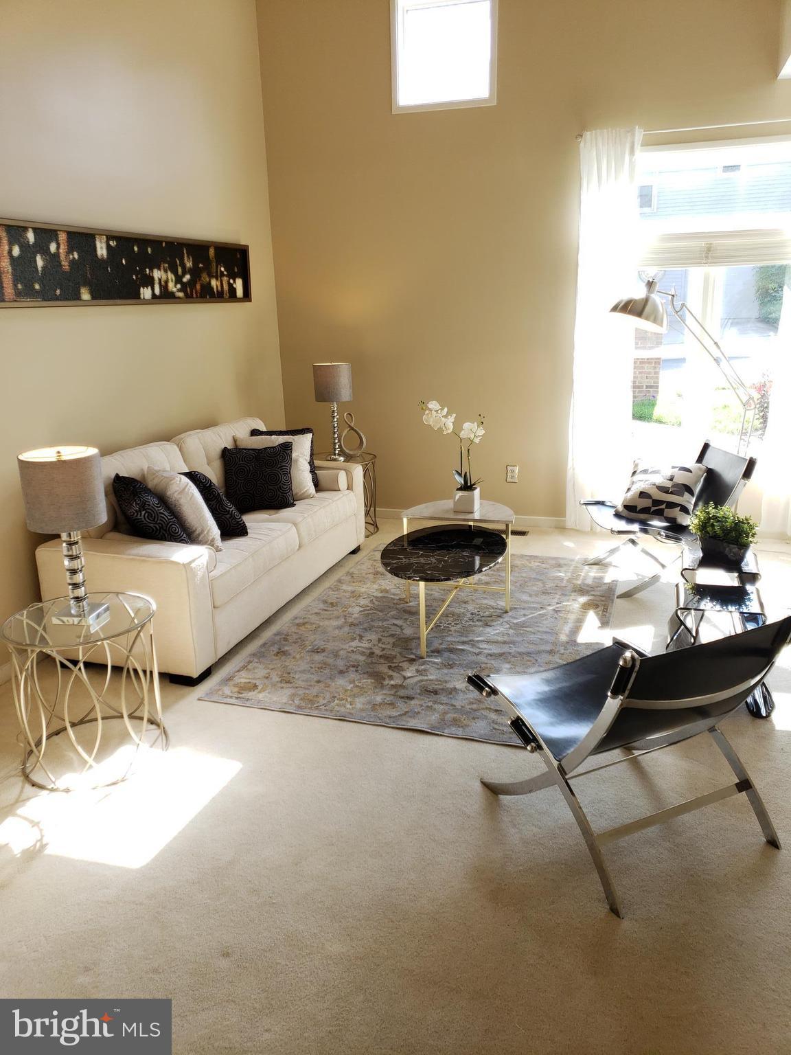 2043 Beacon Place Reston, VA 20191 - Photo 11 of 30 Living Room