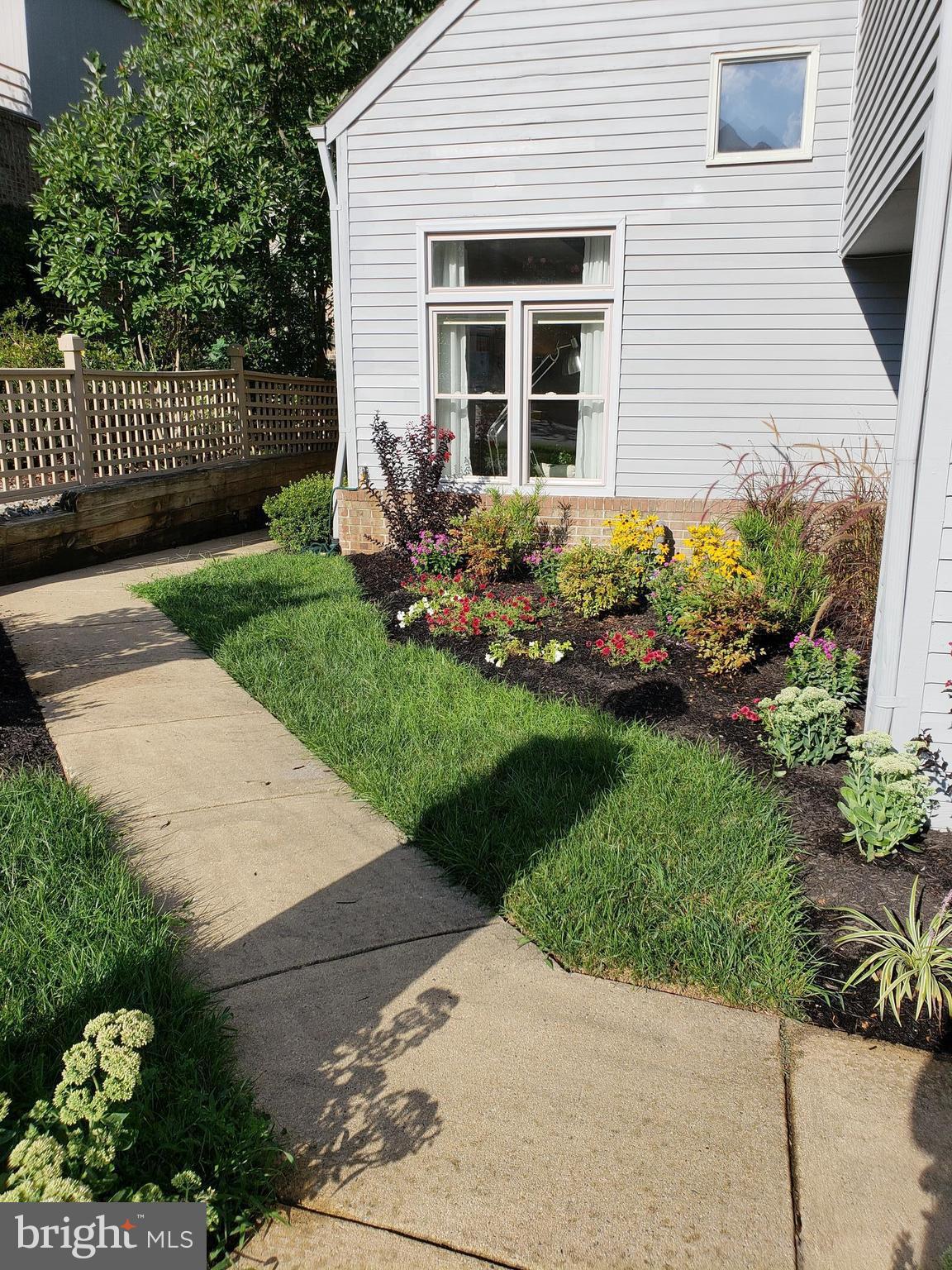 2043 Beacon Place Reston, VA 20191 - Photo 25 of 30 Fresh Professional Landscaping