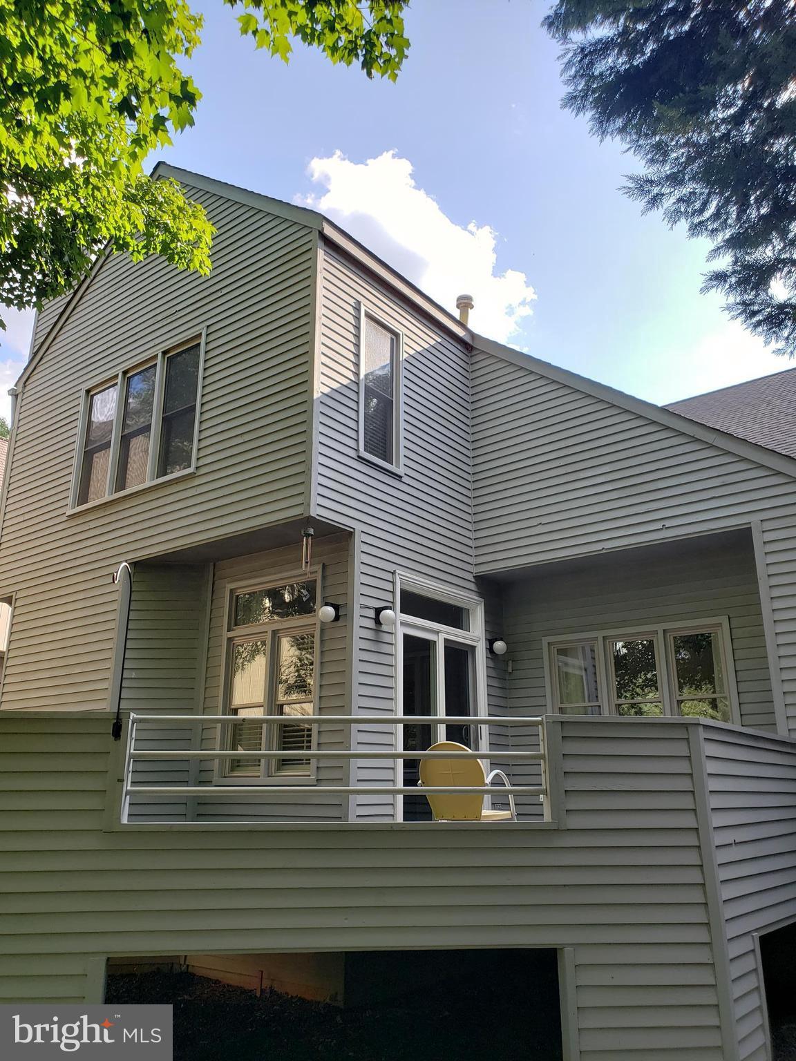 2043 Beacon Place Reston, VA 20191 - Photo 28 of 30 Rear Home / Private Entertaining Deck