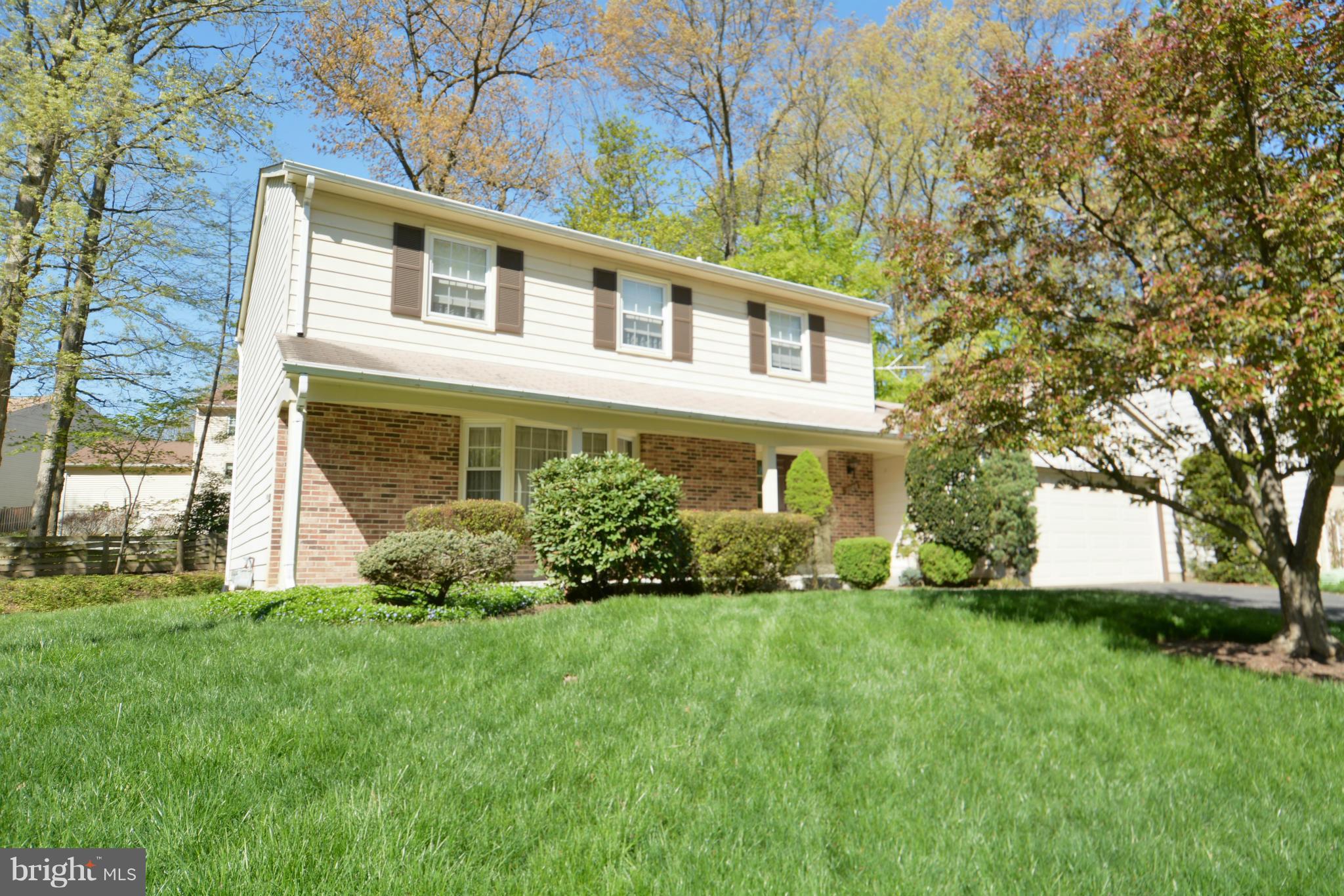 7004 Flax Street Springfield, VA 22152 - Photo 1 of 29 Exterior (Front)