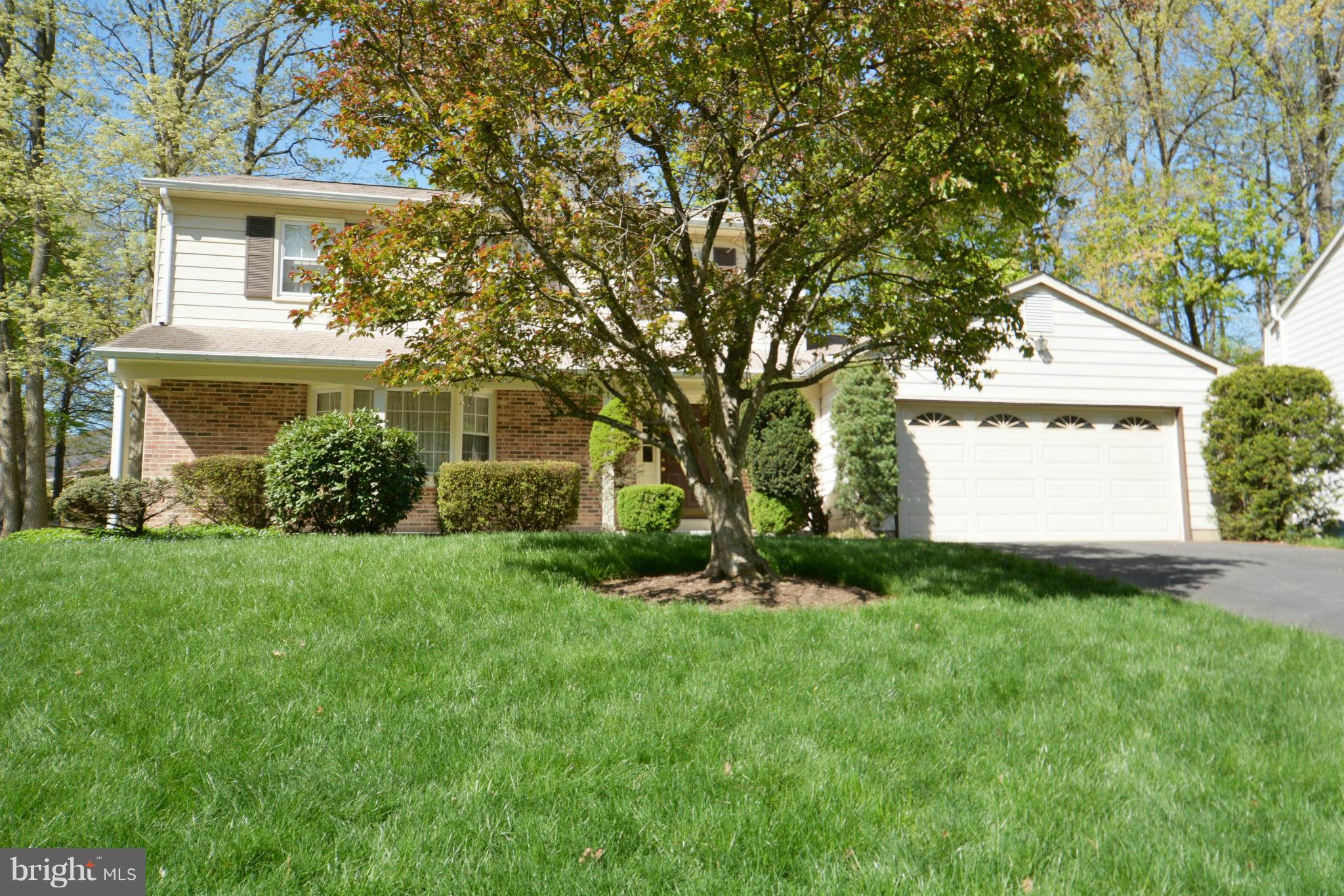 7004 Flax Street Springfield, VA 22152 - Photo 2 of 29 Exterior (Front)