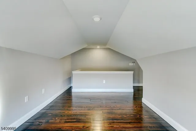 $3,900 | 281 Altamont Place, Somerville, NJ 08876