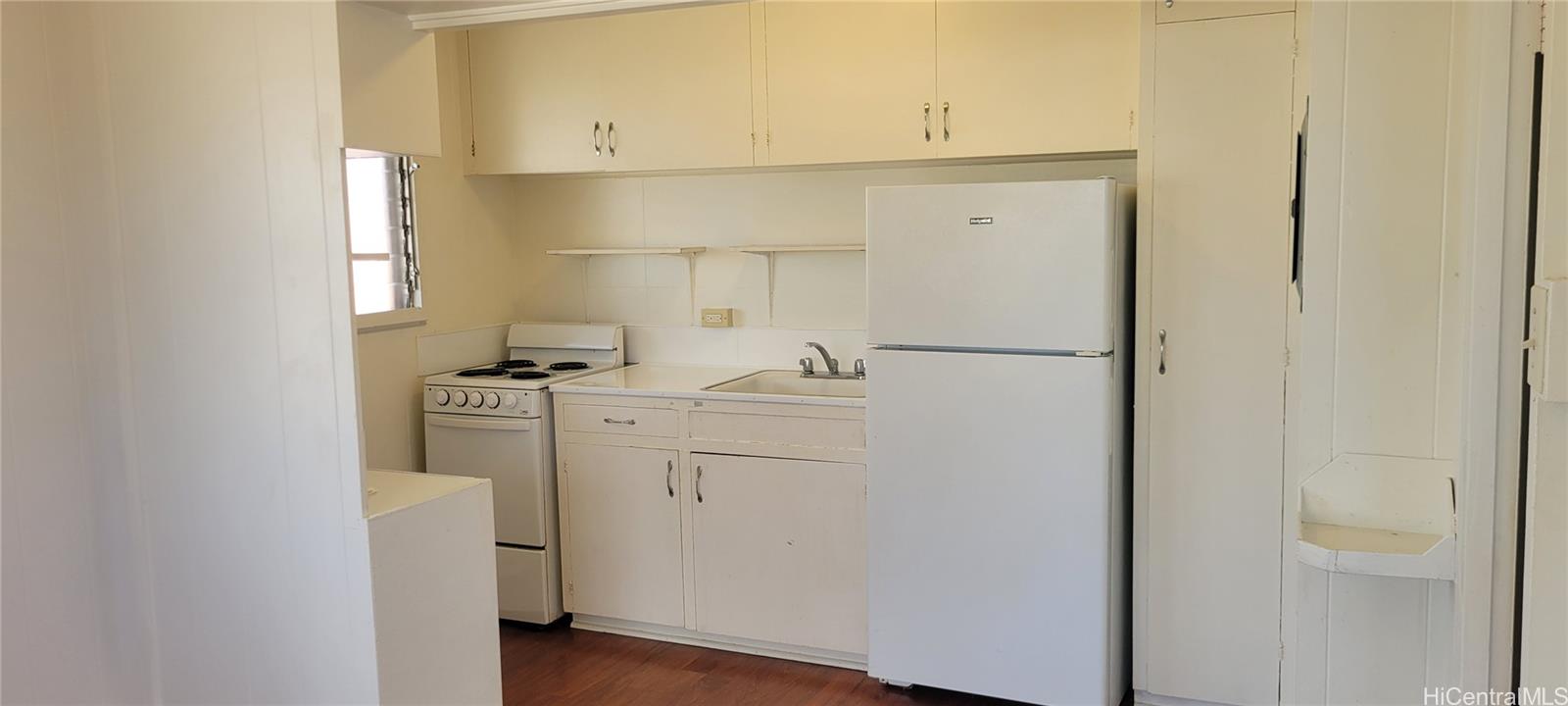 3133 Brokaw Street, Unit C Honolulu, HI 96815 - Photo 4 of 11