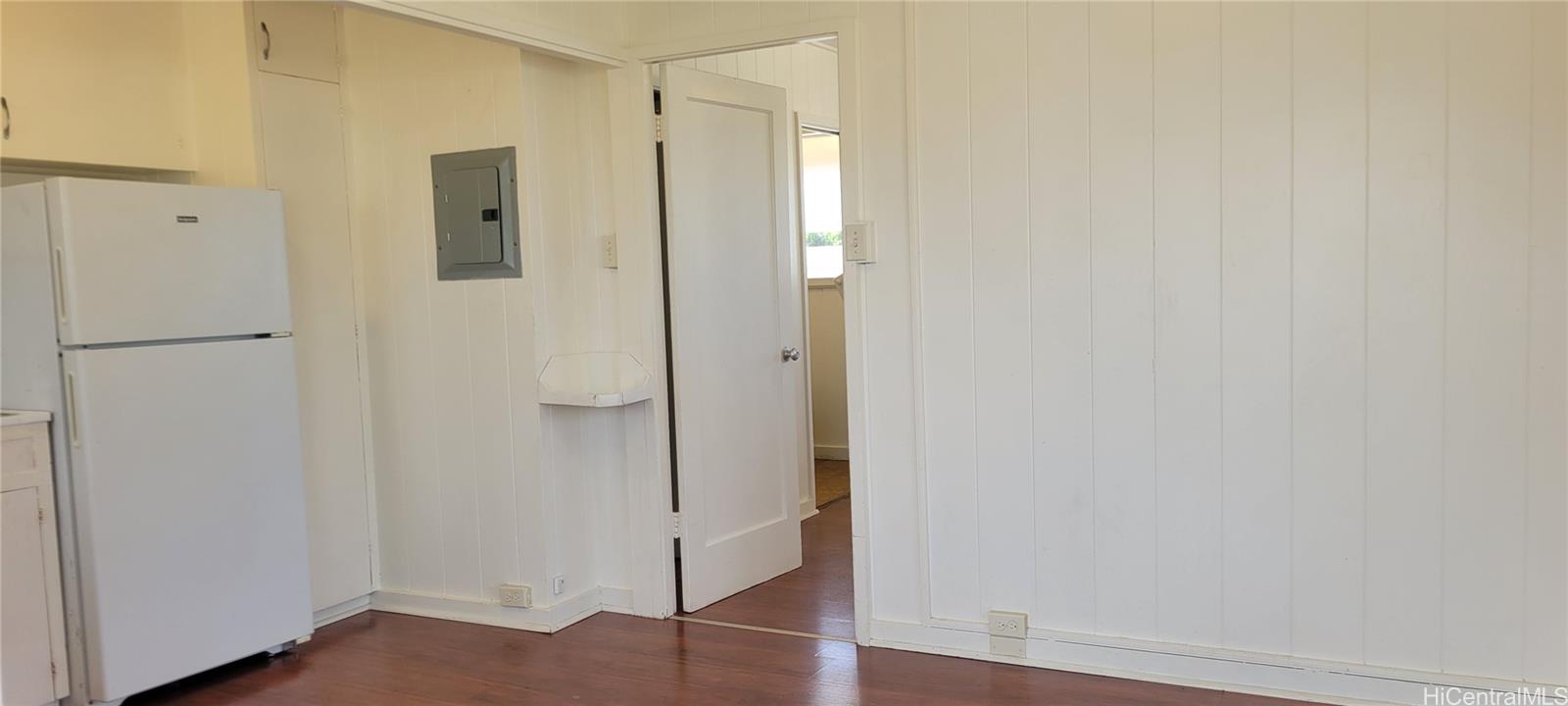 3133 Brokaw Street, Unit C Honolulu, HI 96815 - Photo 5 of 11