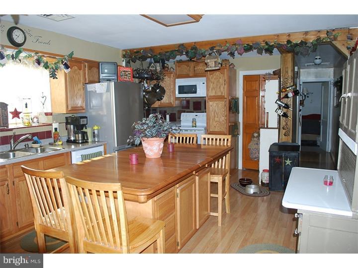525 Colebrookdale Road Boyertown, PA 19512 - Photo 22 of 23 Kitchen