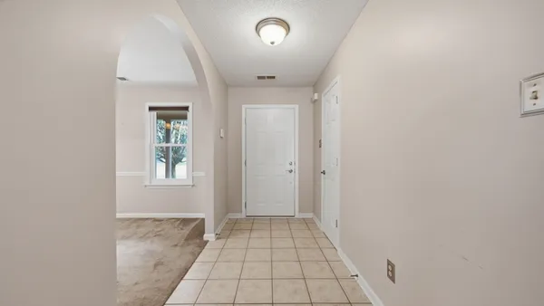 $375,500 | 371 Beverly Drive, Atoka, TN 38004