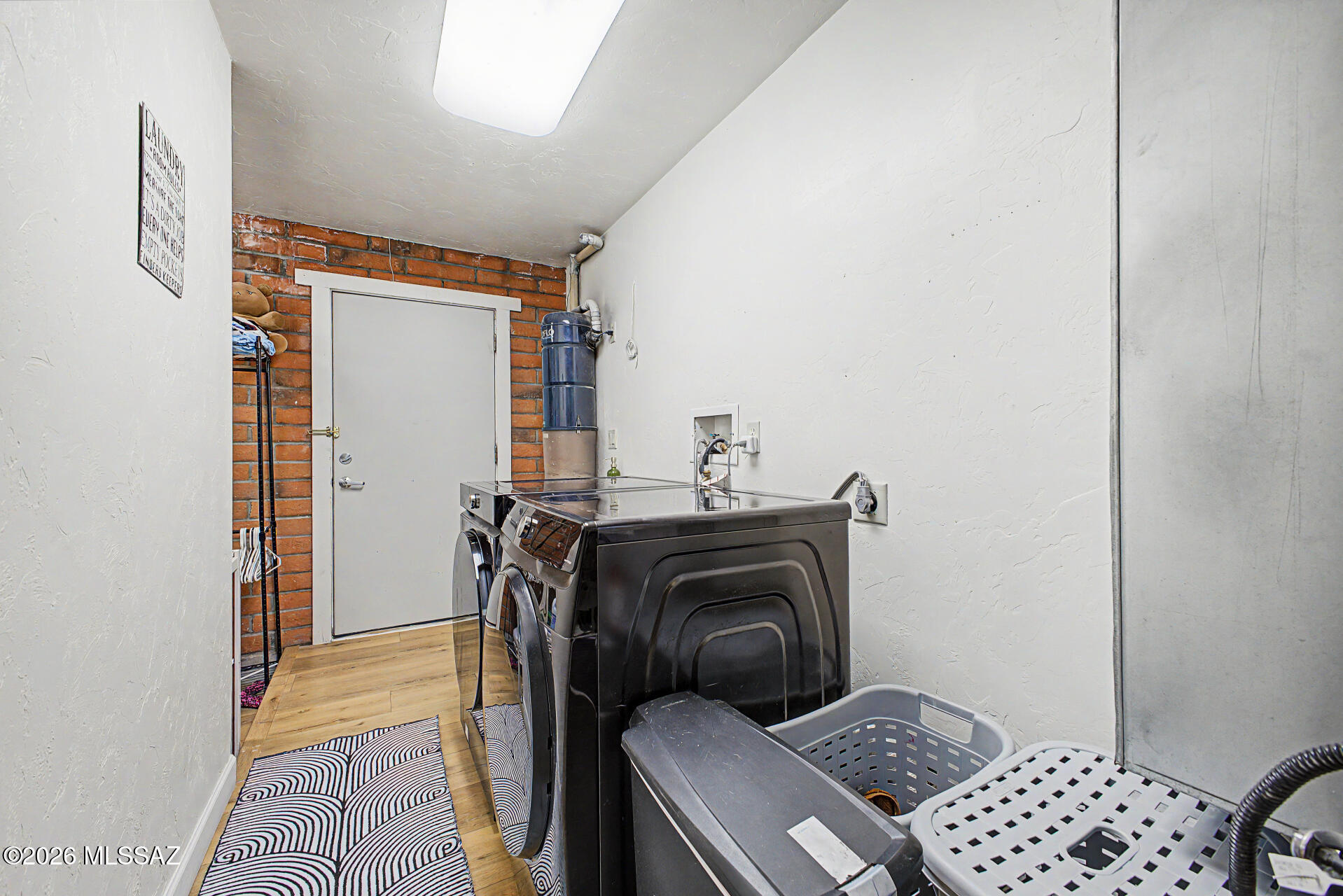 10909 North Sandra Road Tucson, AZ 85742 - Photo 37 of 50 Laundry Room
