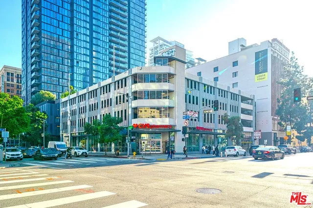 $3,900 | 801 South Grand Avenue, Unit 1503, Los Angeles, CA 90017