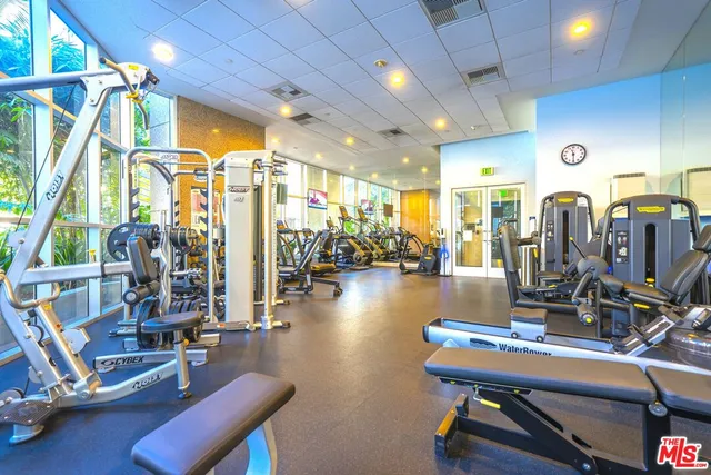 $3,900 | 801 South Grand Avenue, Unit 1503, Los Angeles, CA 90017