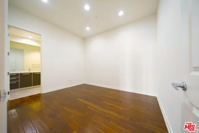 $3,900 | 801 South Grand Avenue, Unit 1503, Los Angeles, CA 90017