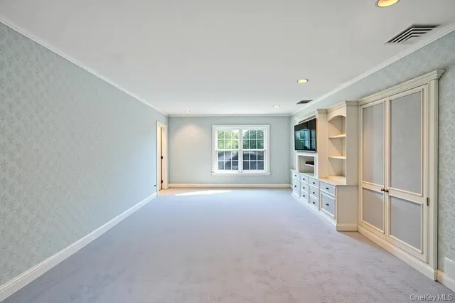 $11,000 | 22 Bayside Drive, Great Neck, NY 11023