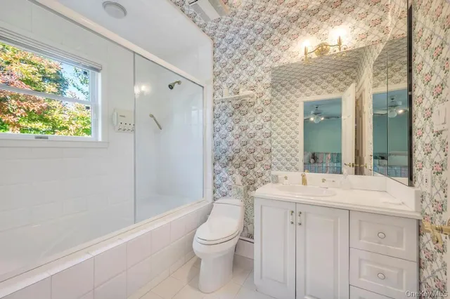 $11,000 | 22 Bayside Drive, Great Neck, NY 11023