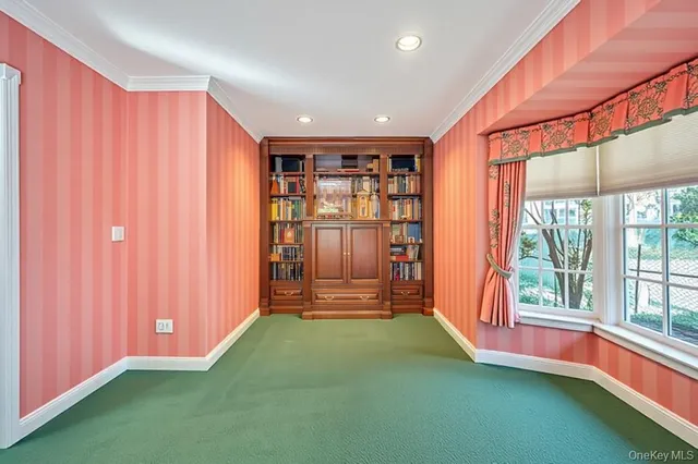 $11,000 | 22 Bayside Drive, Great Neck, NY 11023