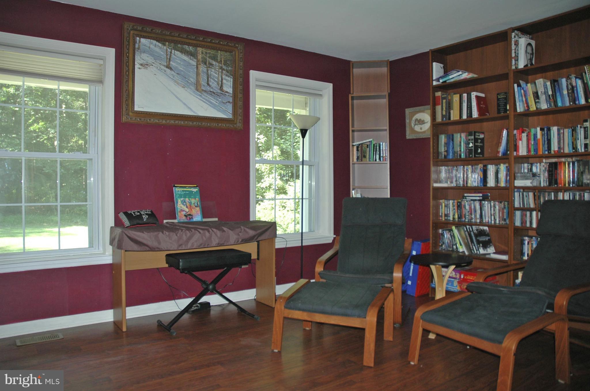 1536 Elk Forest Road Elkton, MD 21921 - Photo 14 of 23 Living Room