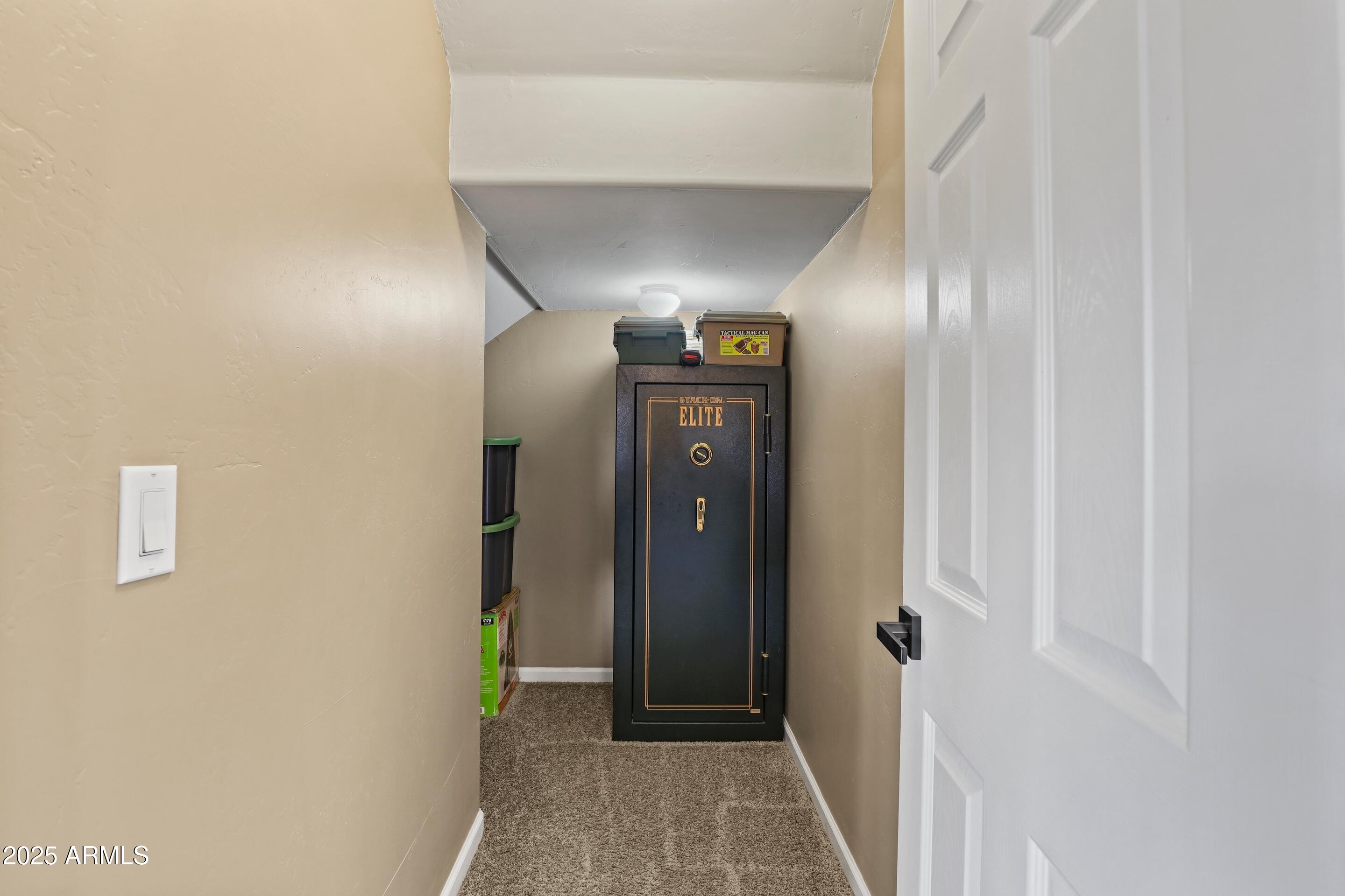 308 West Rim View Road Payson, AZ 85541 - Photo 33 of 57 a view of a hallway with wooden floor