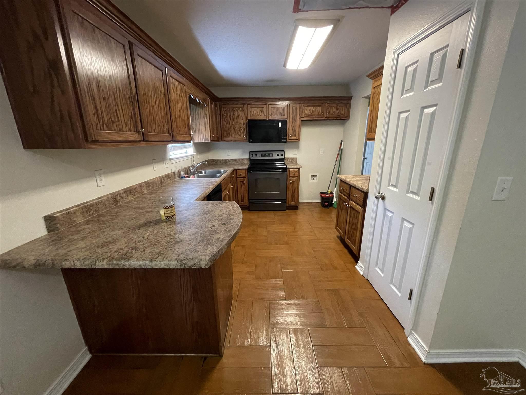 4098 Overlook Circle Pace, FL 32571 - Photo 4 of 8