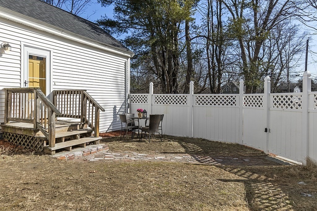 4 Lowell Road Westford, MA 01886 - Photo 5 of 36 Gallery Image 5
