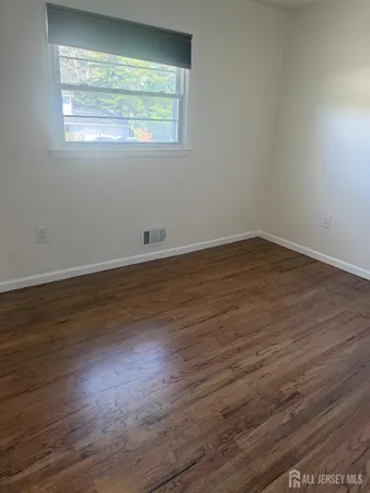 $3,800 | 13 Oakwood Drive, Parlin, NJ 08859