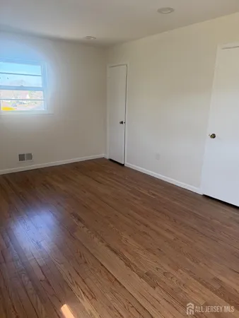 $3,800 | 13 Oakwood Drive, Parlin, NJ 08859