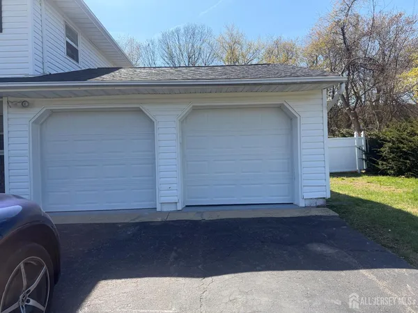 $3,800 | 13 Oakwood Drive, Parlin, NJ 08859