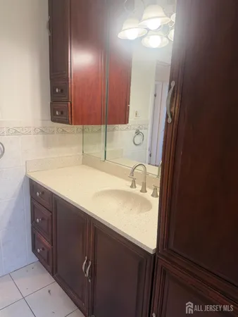 $3,800 | 13 Oakwood Drive, Parlin, NJ 08859