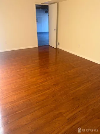 $3,800 | 13 Oakwood Drive, Parlin, NJ 08859