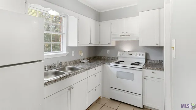 $900 | 12240 Jackson Road, Unit 8B, St. Francisville, LA 70775