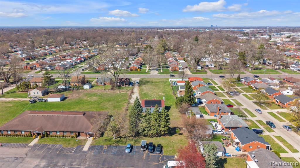 24901 Joy Road Dearborn Heights, MI 48127 - Photo 38 of 44